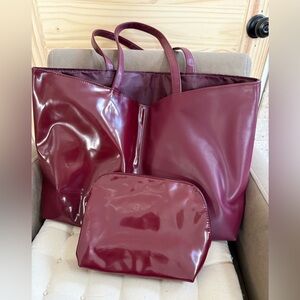 Faux Patent Leather extra large Tote Bag & small 
Accessory pouch, NWOT